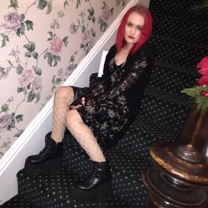 Meet your Posher, Abbi